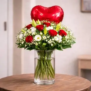 Love bouquet and balloon
