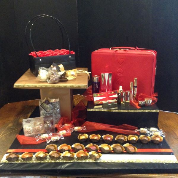 Luxury Love and Indulgence Gift Set Luxury Love and Indulgence Gift Set