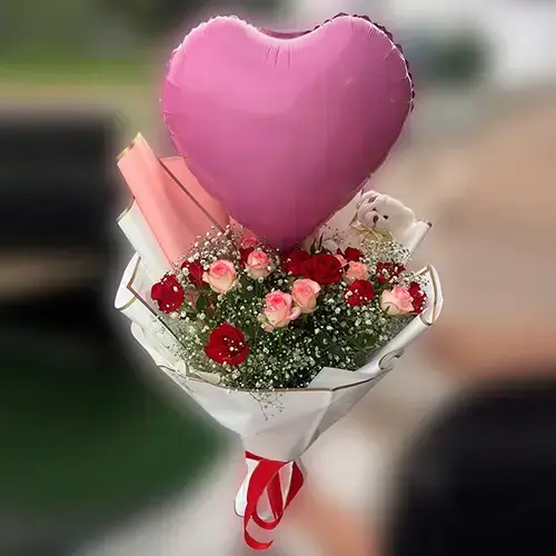 ורדים ובלון