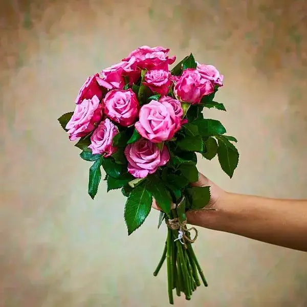 זר ורדים מלכותי זר ורדים מלכותי