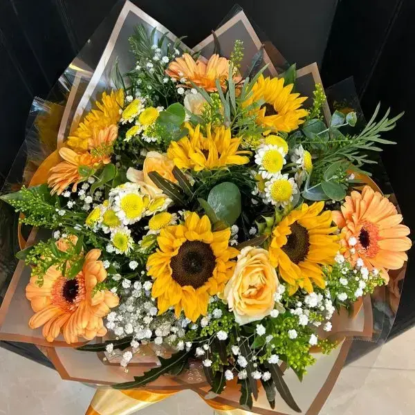 Perfect Sunburst Bouquet