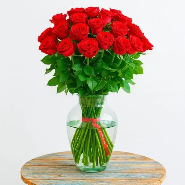 זר 15 ורדים אדומים מרשים